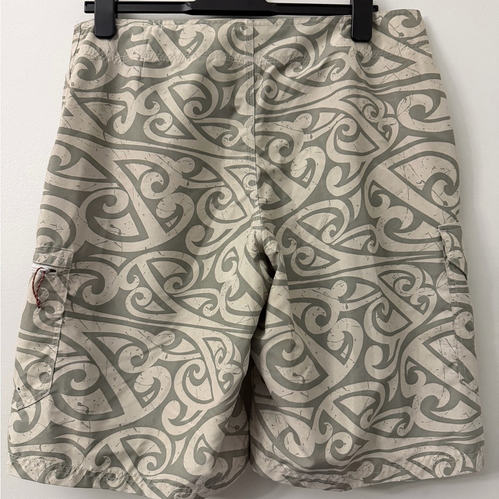 Simms Swim Trunks Mens 34 Graphic Print Board Shorts Solarflex Fishing Suit B731 - Picture 2 of 8
